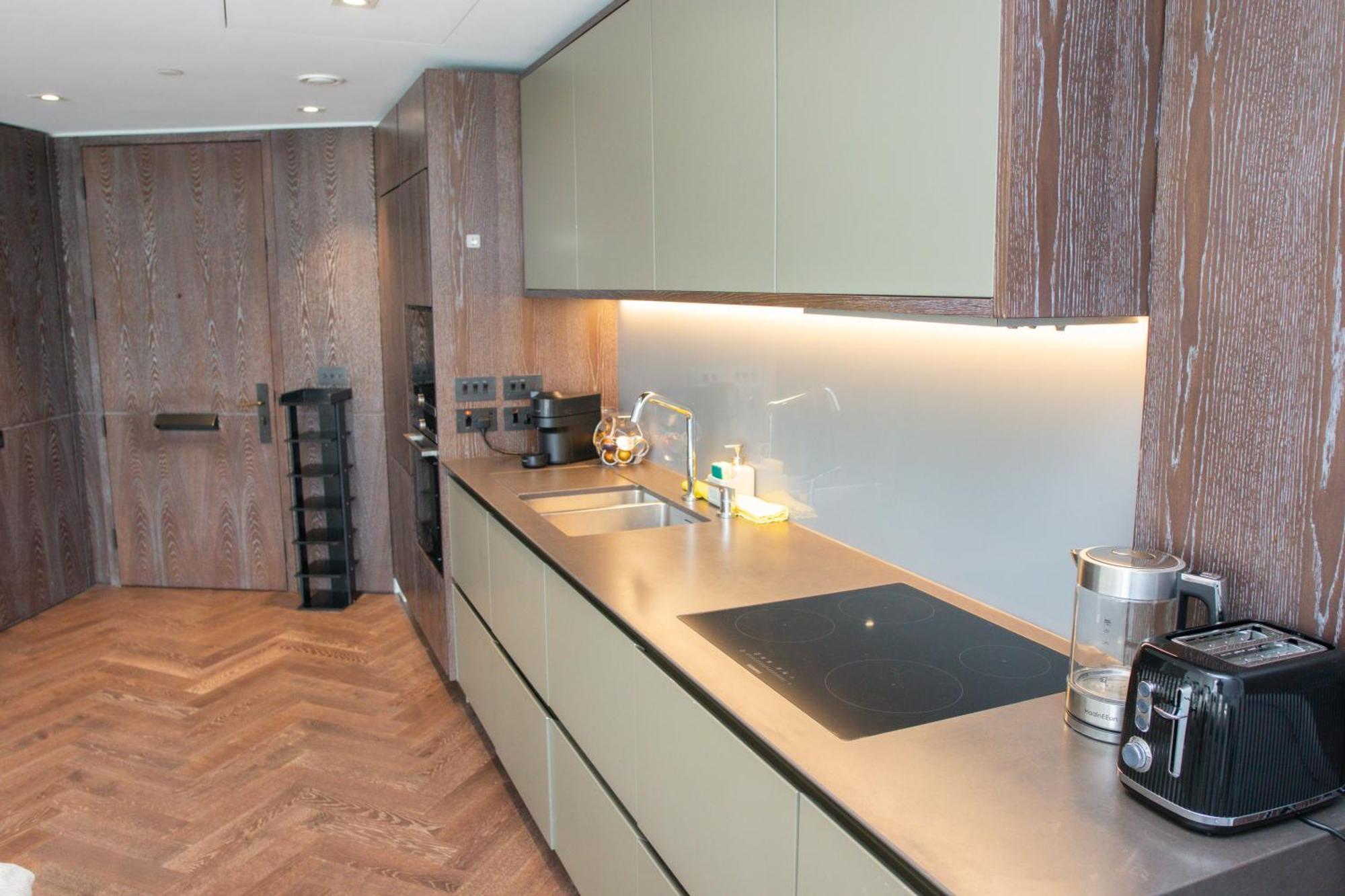 Luxury Apartment Steps From Battersea Power St And Close To Victoria & Chelsea Londra Dış mekan fotoğraf