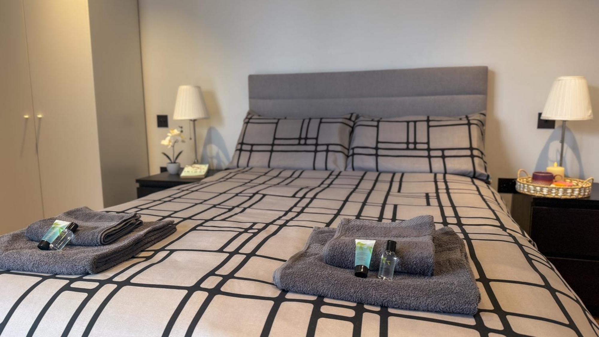 Luxury Apartment Steps From Battersea Power St And Close To Victoria & Chelsea Londra Dış mekan fotoğraf